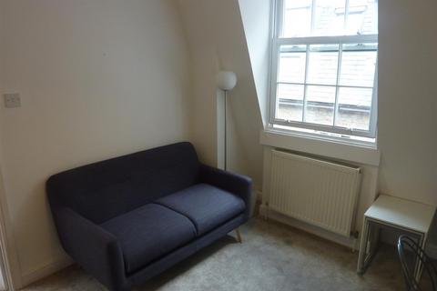 1 bedroom flat to rent, 2 Carter Court, London EC4V