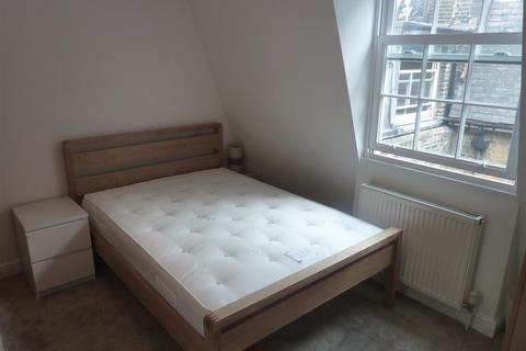 1 bedroom flat to rent, 2 Carter Court, London EC4V