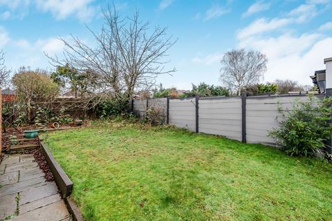 2 bedroom semi-detached bungalow for sale, Birch Grove, Potters Bar, EN6