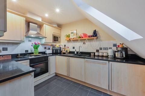 undefined, 15a High Street, Redhill RH1