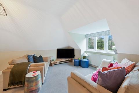undefined, 15a High Street, Redhill RH1