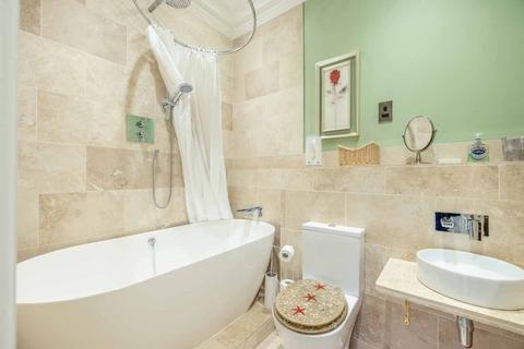3 bedroom apartment for sale, Nashdom Lane, Burnham SL1