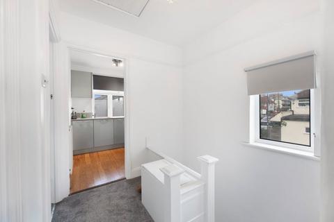 1 bedroom flat for sale, Headstone Gardens, Harrow HA2