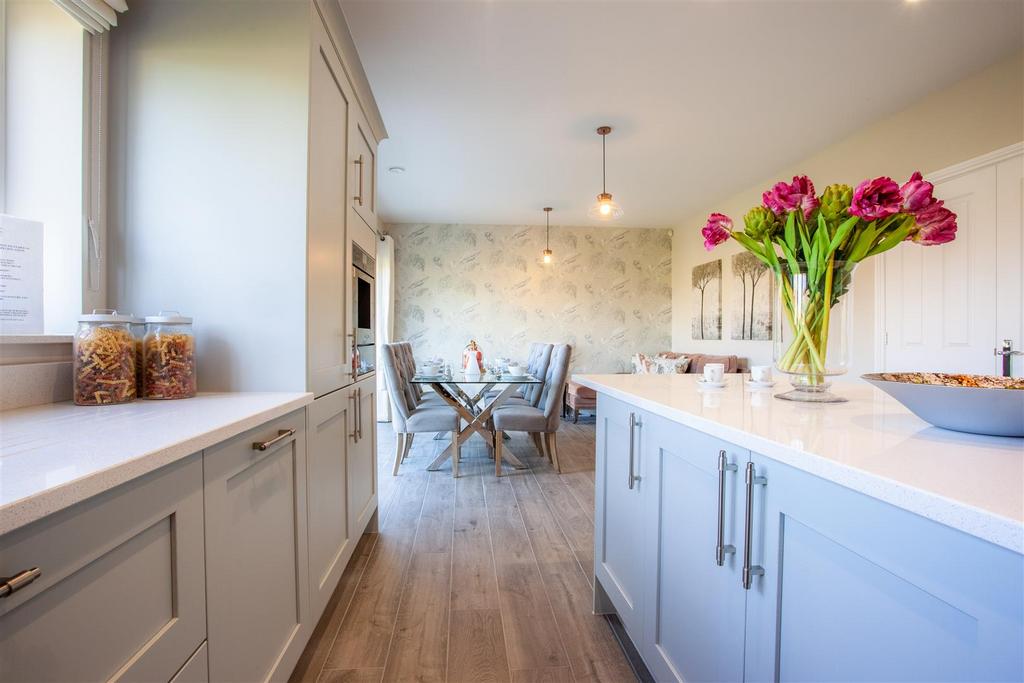 Kitchen/Family