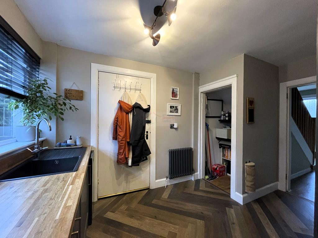 Kitchen d.JPG