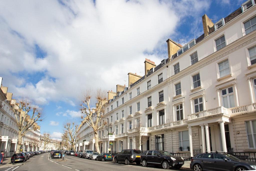 Warrington Crescent