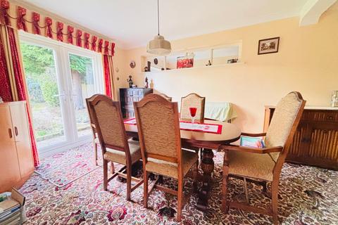 4 bedroom detached house for sale, Hall Lane, Shenfield, Brentwood, CM15