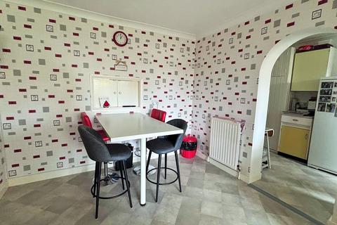 4 bedroom detached house for sale, Hall Lane, Shenfield, Brentwood, CM15