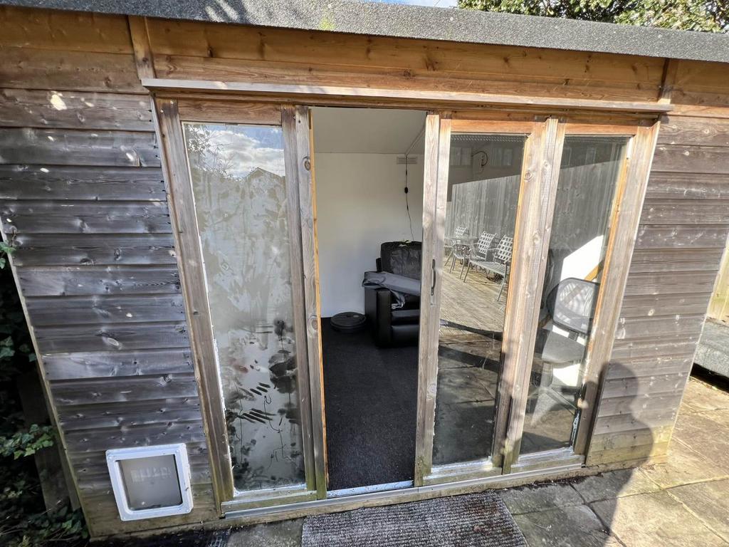 Summer House iii