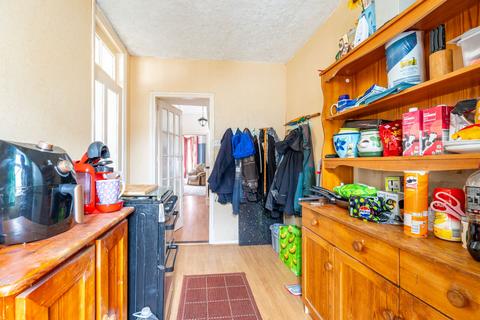 5 bedroom terraced house for sale, York Road, Great Yarmouth