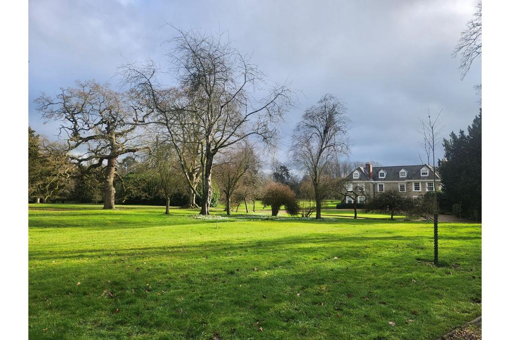 Landscaped  Gardens