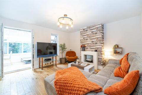 3 bedroom bungalow for sale, Northfield Road, Borehamwood WD6