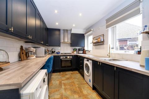 3 bedroom bungalow for sale, Northfield Road, Borehamwood WD6