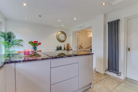 undefined, Kings Drive, Leicester Forest East, LE3