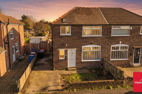 3 bedroom semi-detached house for sale, Silverdale Avenue, Irlam, M44