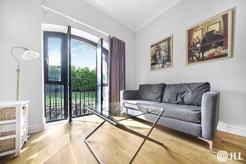 undefined, Slipway House, Burrells Wharf Square E14
