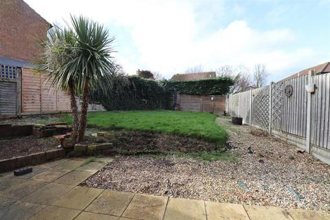 2 bedroom detached house for sale, Kirtlington, Downhead Park, Milton Keynes,