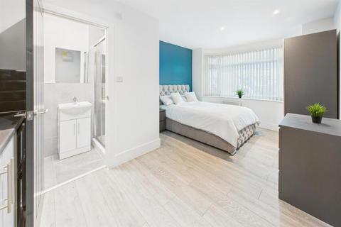 undefined, Wyken Avenue, Coventry CV2