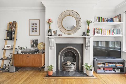2 bedroom flat for sale, Tollington Way, Holloway, N7