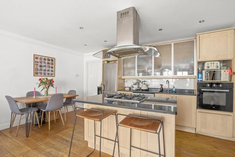 2 bedroom flat for sale, Tollington Way, Holloway, N7