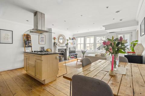 2 bedroom flat for sale, Tollington Way, Holloway, N7