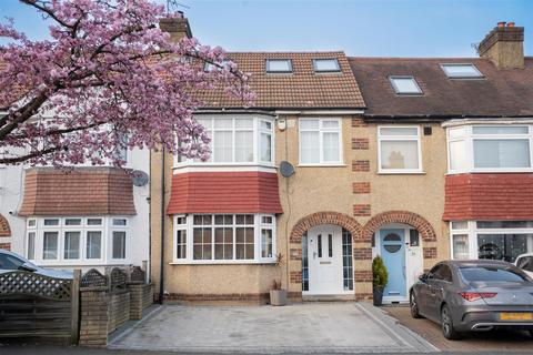 Connaught Road, Sutton