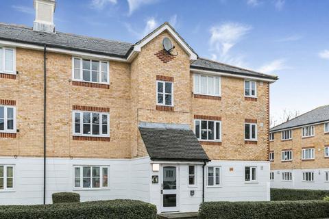 1 bedroom flat for sale, Chipstead Close, Sutton