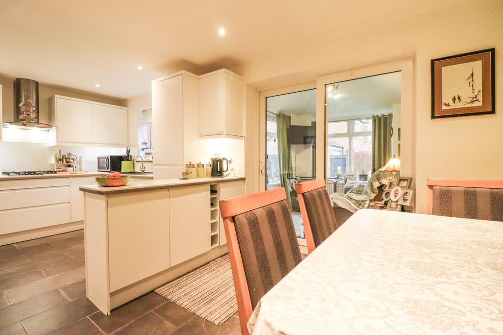 Dining Kitchen