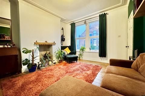 3 bedroom terraced house for sale, Haugh Shaw Road, Halifax