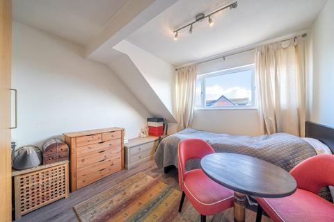 2 bedroom maisonette for sale, Sutherland Drive, Wimbledon, London, SW19