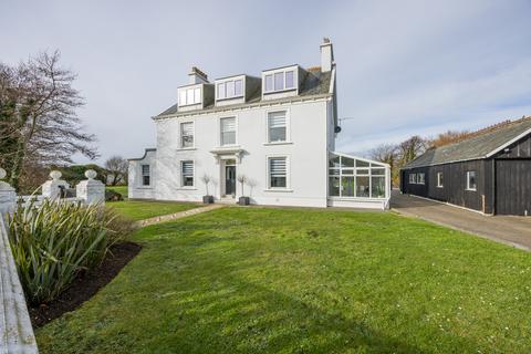 6 bedroom detached house for sale, Rue Des Crabbes, St. Saviour, Guernsey
