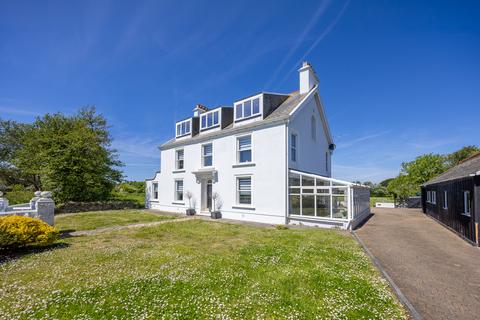 6 bedroom detached house for sale, Rue Des Crabbes, St. Saviour, Guernsey