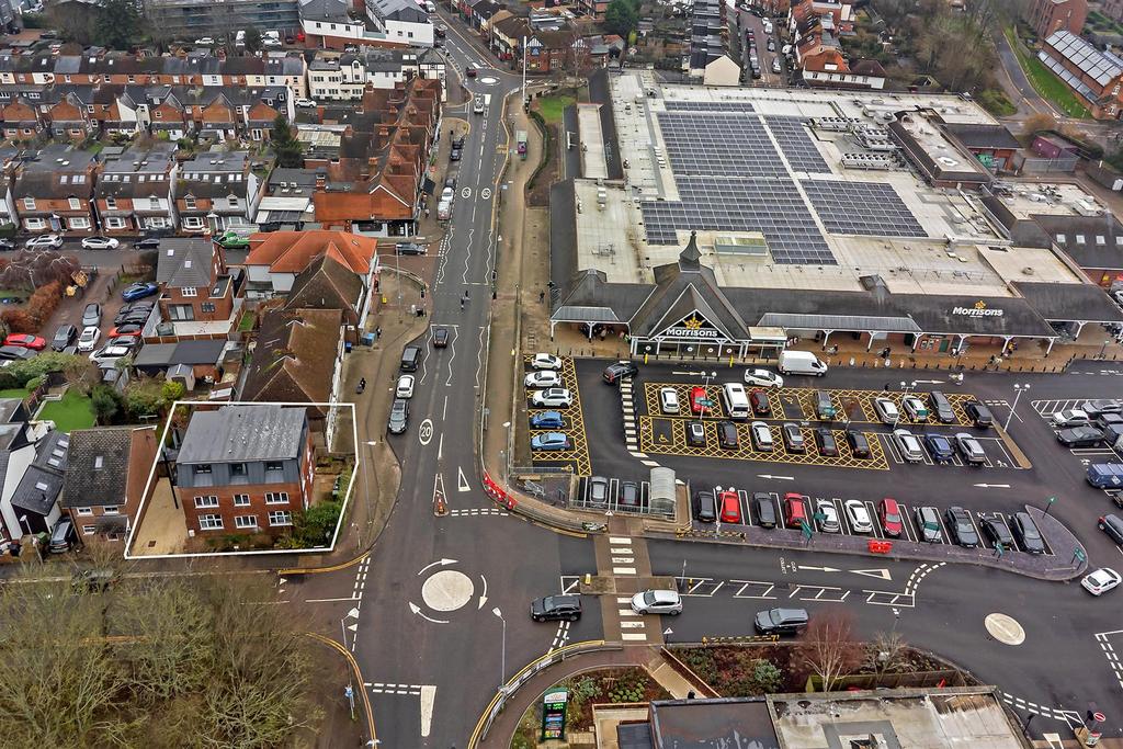 Royal Road Mid Flat-2.jpg
