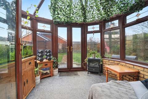 2 bedroom detached bungalow for sale, Garratt Close, Southampton SO30