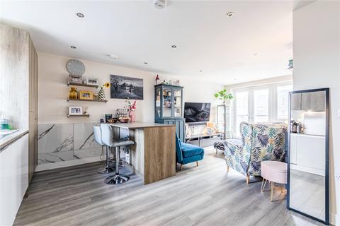 2 bedroom apartment for sale, Hawker Drive, Addlestone, Surrey, KT15