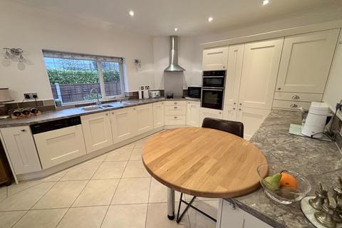 3 bedroom bungalow for sale, Holmefield Avenue, Cleveleys FY5