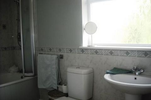2 bedroom house to rent, HOLMES DRIVE, EASTERN GREEN, COVENTRY CV5 7DH