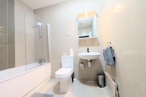 2 bedroom flat for sale, Parliament House, St. Laurence Way, Slough