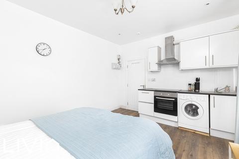 undefined, 27A Whitehorse Road, Croydon CR0