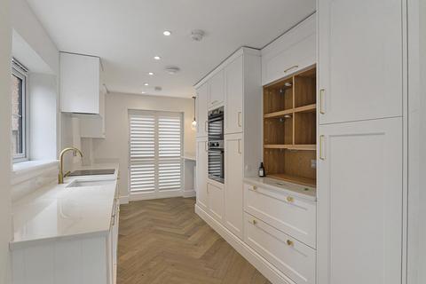 3 bedroom semi-detached house for sale, Edington Way, Kings Hill, ME19 4SW