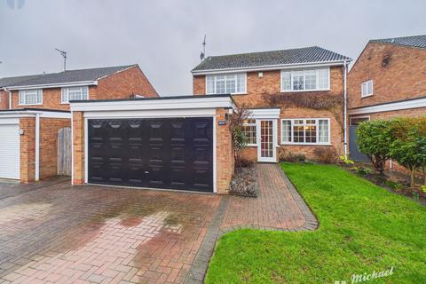 4 bedroom detached house for sale, Penrith Way, Aylesbury