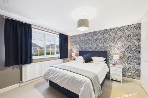 4 bedroom detached house for sale, Penrith Way, Aylesbury