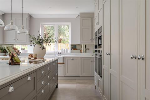 undefined, Critchmere Hill, Haslemere