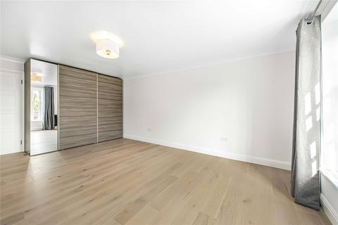 2 bedroom apartment to rent, Clifton Road, London, SW19