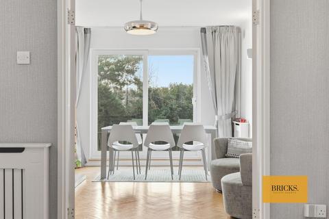 3 bedroom detached house for sale, Hadley Close, London N21