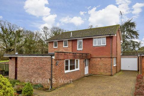 4 bedroom detached house for sale, Amberglade, Southwater, West Sussex