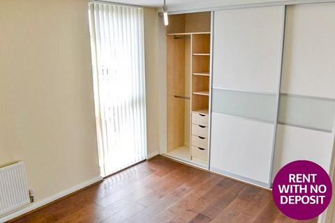 3 bedroom terraced house to rent, Stadium Drive, Beswick, Manchester, M11