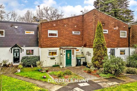 3 bedroom terraced house for sale, Shillibeer Walk, Chigwell, IG7