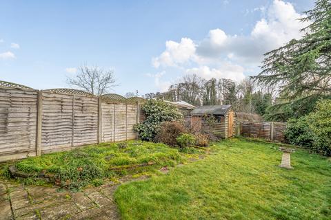 undefined, Matthew Arnold Close, Cobham, KT11