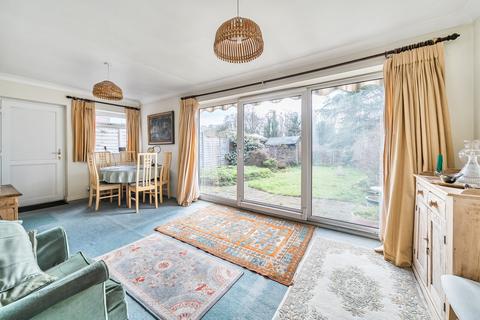 undefined, Matthew Arnold Close, Cobham, KT11